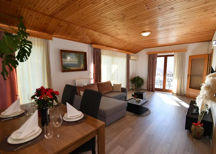 דירה Peric אופטיה