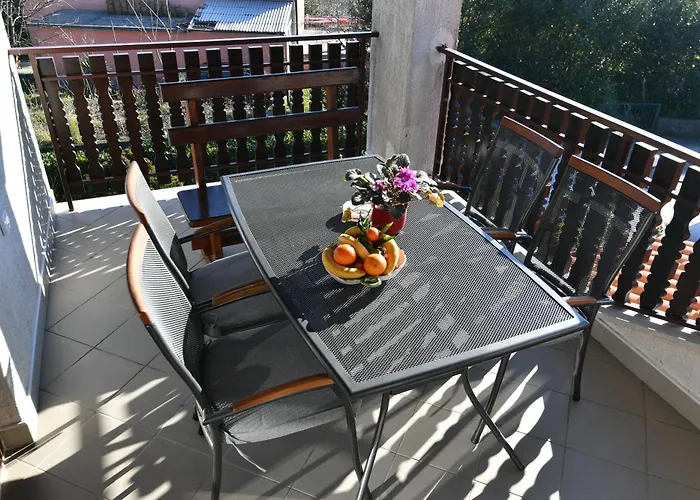 Peric * אופטיה